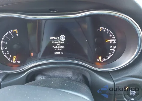 2021 Jeep Grand Cherokee Laredo X 4X4 из США, поврежденный, VIN 1C4RJFAG1MC774457